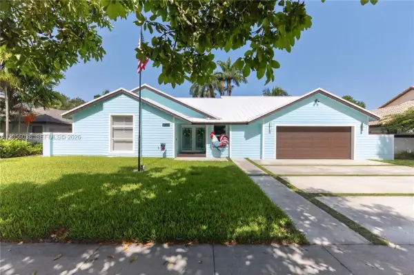 5725 SW 88th Avenue, Cooper City, FL 33328