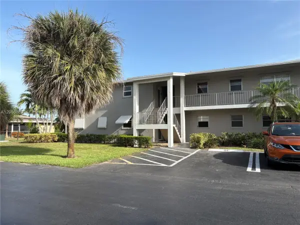 306 S Circle Drive S 203, Boynton Beach, FL 33435