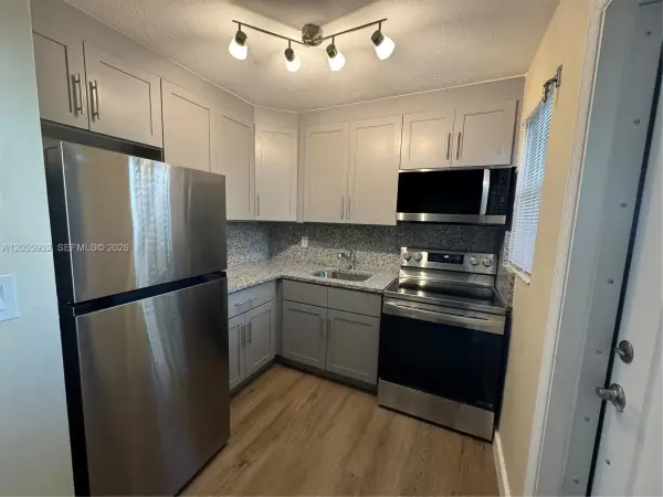 707 S 19th Avenue 3, Hollywood, FL 33020