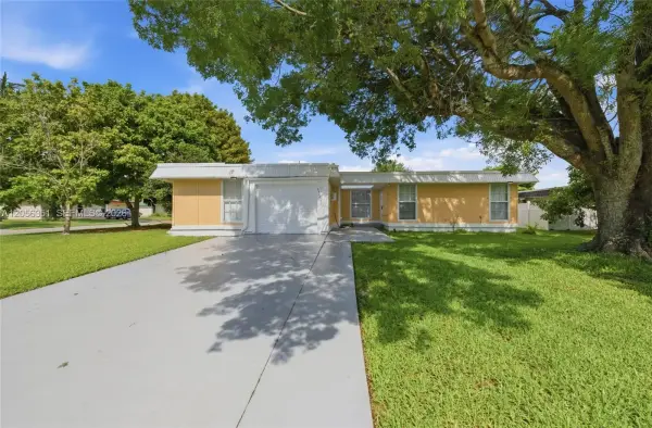 6316 NW 74th Avenue, Tamarac, FL 33321