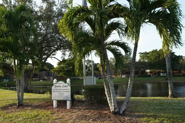 1916 19th Lane, Palm Beach Gardens, FL 33418