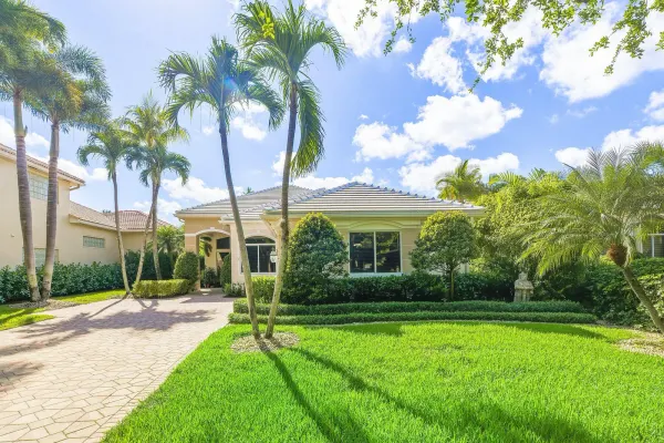 7011 Islegrove Place, Boca Raton, FL 33433