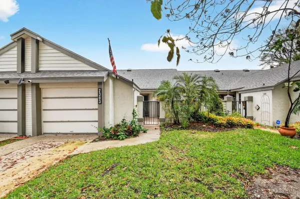 2303 Landings Boulevard, Greenacres, FL 33413