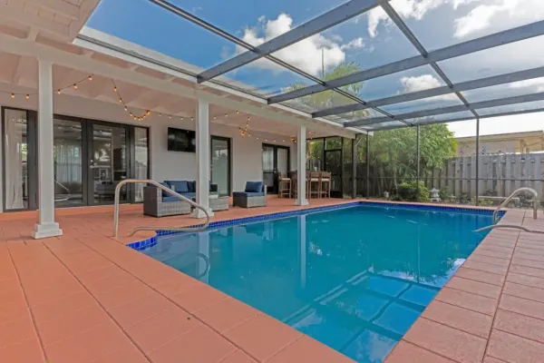1311 SW 56th Avenue, Plantation, FL 33317