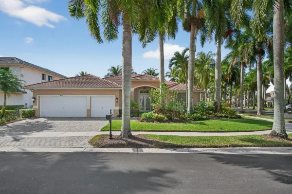 909 Stillwater Court, Weston, FL 33327