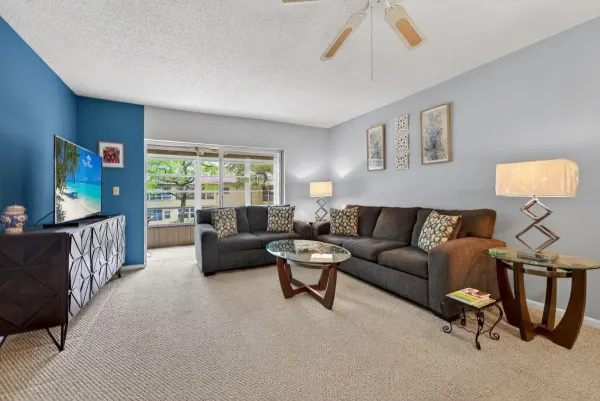 7680 NW 1st Street 201, Margate, FL 33063