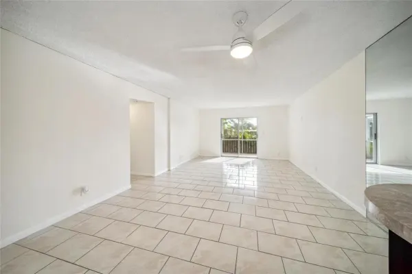 3475 Broken Woods Drive 102, Coral Springs, FL 33065