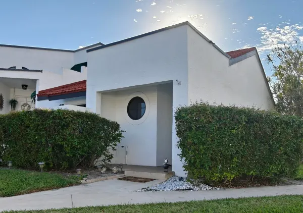 385 NW 36th Avenue, Deerfield Beach, FL 33442