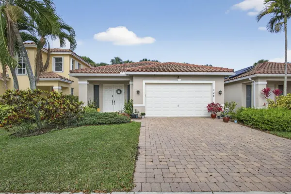 135 Atwell Drive, West Palm Beach, FL 33411