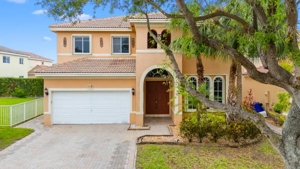 19389 SW 64th Street, Pembroke Pines, FL 33332