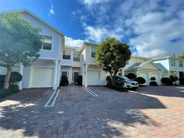 902 S Federal Highway 6, Lake Worth Beach, FL 33460