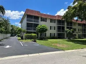 3550 NW 104th Avenue 33, Coral Springs, FL 33065