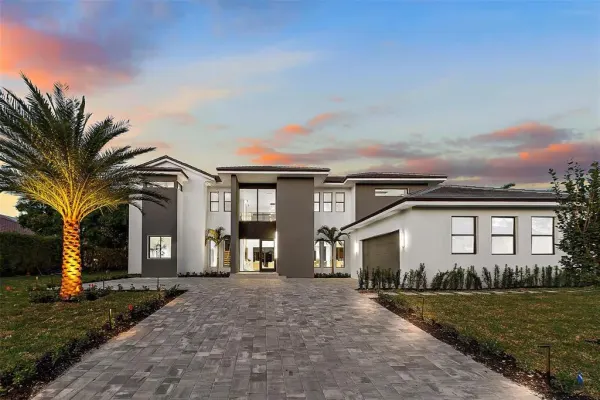 3716 Embassy Drive, West Palm Beach, FL 33401