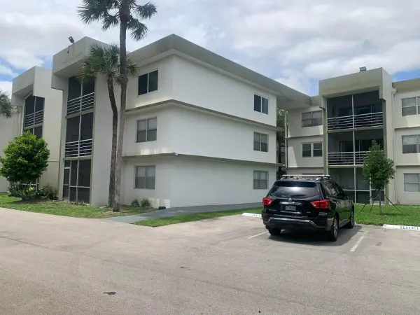 4255 N University Drive 106, Sunrise, FL 33351