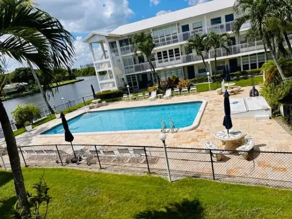 1150 NW 30th Court NW 203, Wilton Manors, FL 33311