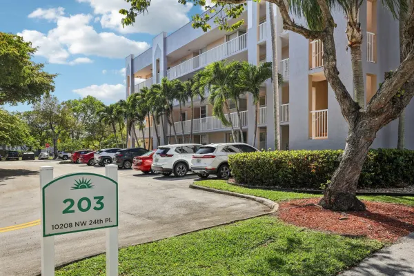 10208 NW 24th Place 102, Sunrise, FL 33322