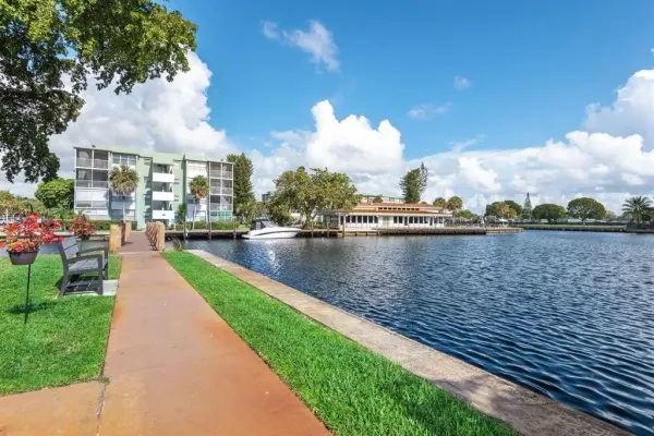2731 Taft Street 106, Hollywood, FL 33020