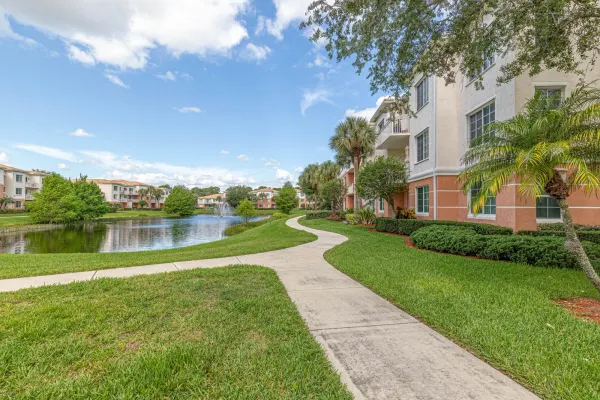 6101 Myrtlewood Circle W, Palm Beach Gardens, FL 33418
