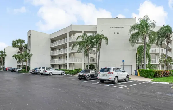 3146 Via Poinciana 203, Lake Worth, FL 33467