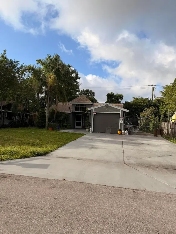 4716 Appaloosa Street, West Palm Beach, FL 33417