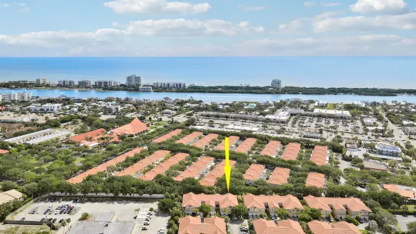 104 Lighthouse Circle H, Tequesta, FL 33469