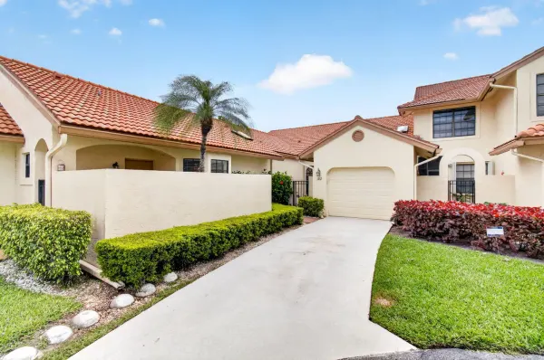 8316 Waterline Drive 102, Boynton Beach, FL 33472
