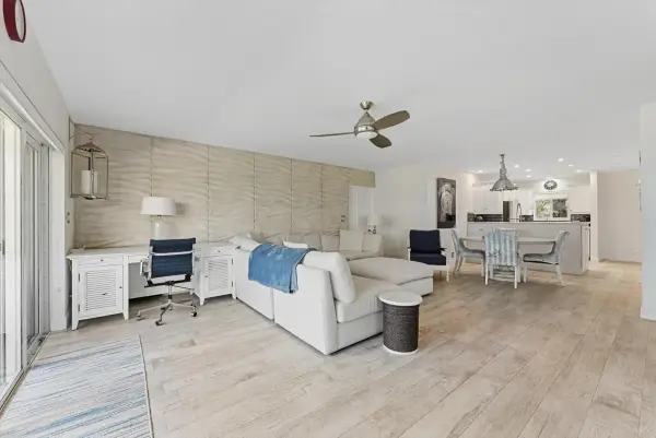 1199 Hillsboro Mile 133, Hillsboro Beach, FL 33062