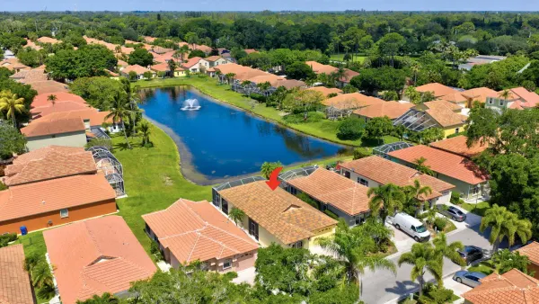 2097 Bonisle Circle, Riviera Beach, FL 33418