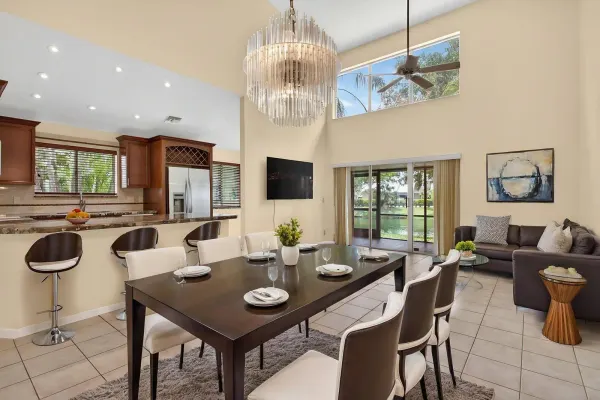 7364 Pinewalk Drive S, Margate, FL 33063