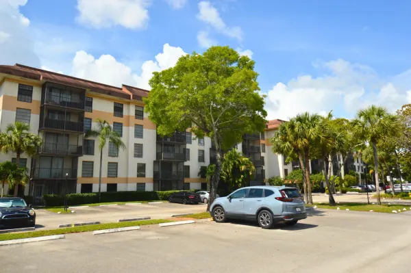 5570 NW 44th Street 318a, Lauderhill, FL 33319