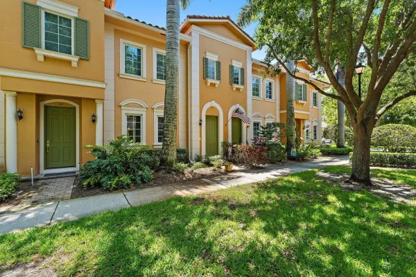 109 Glencullen Circle, Jupiter, FL 33458