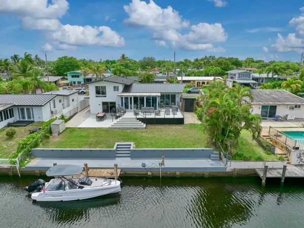 2426 Key Largo Lane, Fort Lauderdale, FL 33312