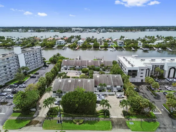 3543 S Ocean Boulevard 111, South Palm Beach, FL 33480