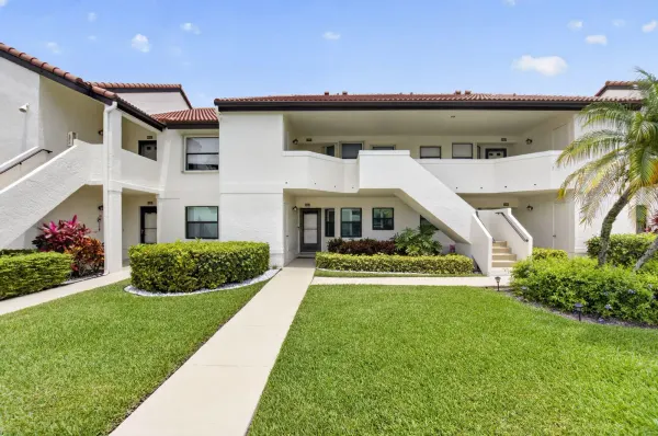5907 Parkwalk Drive, Boynton Beach, FL 33472