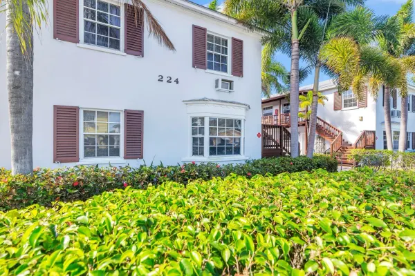230 Conniston Road, West Palm Beach, FL 33405