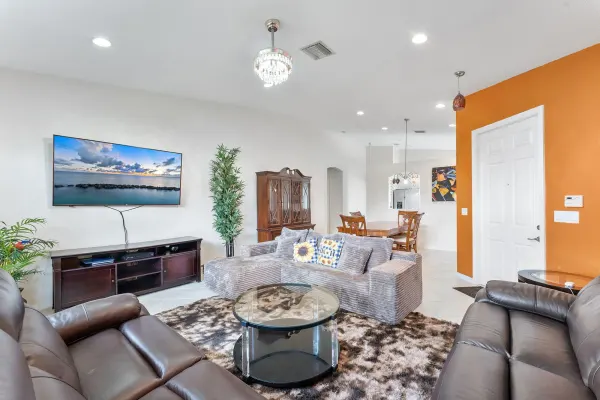 8541 Water Cay, West Palm Beach, FL 33411