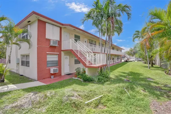 2915 Plunkett Street 5d, Hollywood, FL 33020