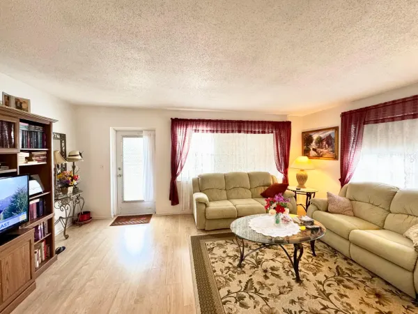 148 Bedford F, West Palm Beach, FL 33417