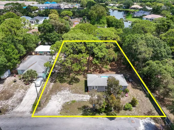 6761 Palm Garden Street, Jupiter, FL 33458