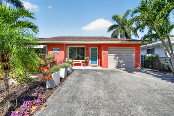 1525 N M Street, Lake Worth Beach, FL 33460