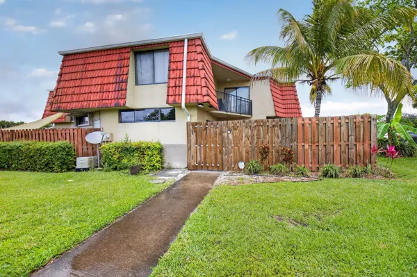 8385 Trent Court D, Boca Raton, FL 33433