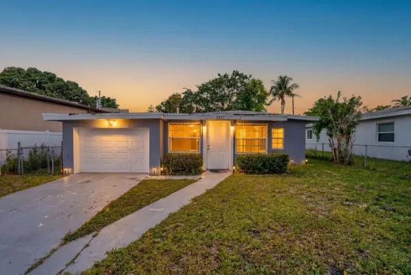 2917 NW 7th Court 2917, Fort Lauderdale, FL 33311