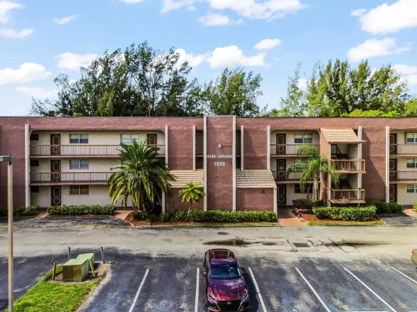 7020 Nova 207d, Davie, FL 33317