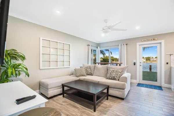 1400 SE 7th Avenue 2, Pompano Beach, FL 33060