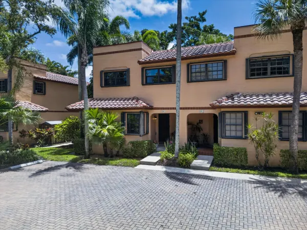 200 NE 17th Court Unit 801, Fort Lauderdale, FL 33305