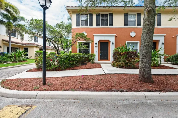 9999 SW 26th Court, Miramar, FL 33025