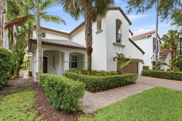 946 Mill Creek Drive, Palm Beach Gardens, FL 33410