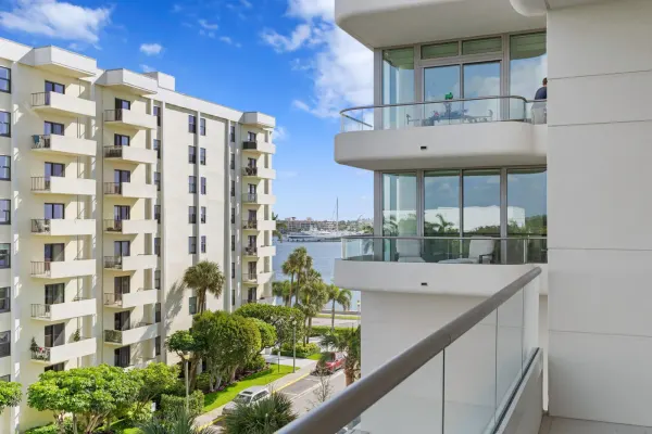 200 Arkona Court 401, West Palm Beach, FL 33401