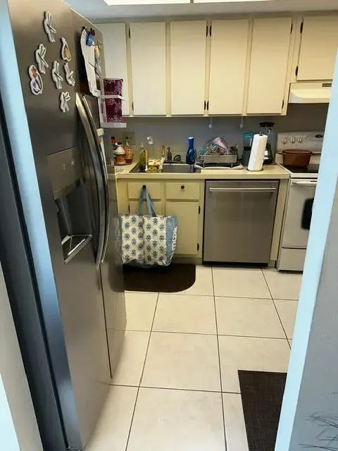 3186 Via Poinciana 306, Greenacres, FL 33467