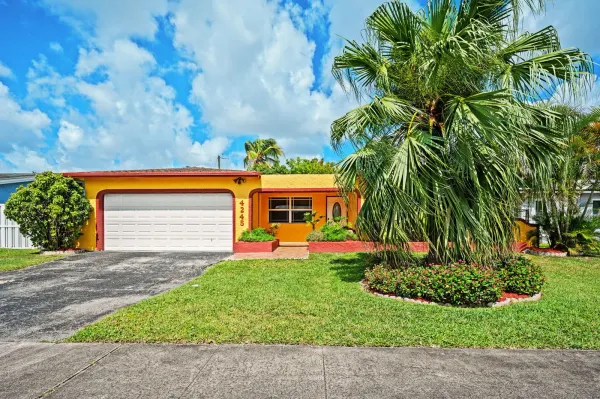 4245 NW 115th Avenue, Sunrise, FL 33323